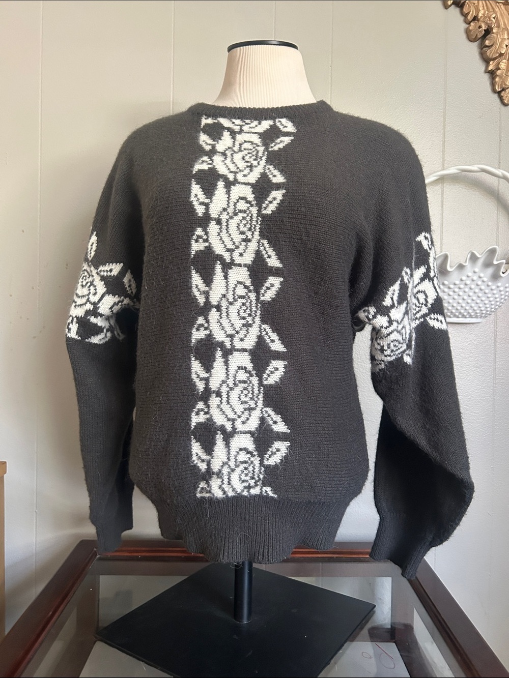 Vintage Dark grey sweater with white roses